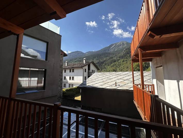 Chambre 'Boscaiolo' avec coin cuisine et balcon vue montagne in Morgex, Comune di Morgex