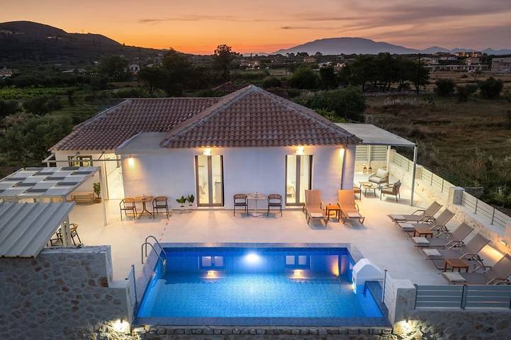 Villa für 8 Personen in Kalamaki