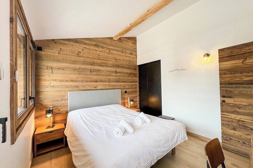 Ganze Wohnung, New 6p Apt | Ski-in/out & Central in Le Praz de Lys, Taninges