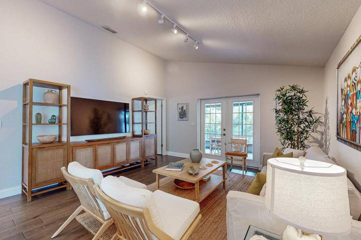 Bungalow für 6 Personen, mit Terrasse und Whirlpool sowie Garten in Tampa