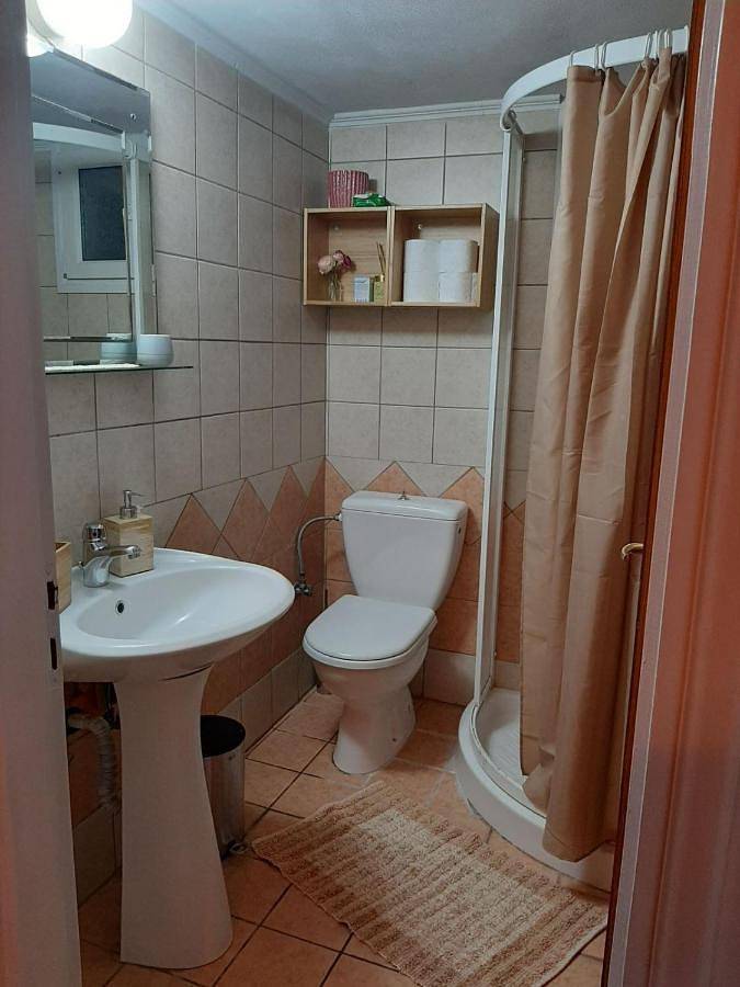 Two-Bedroom House in Σπαρτοχώρι, Μεγανήσι