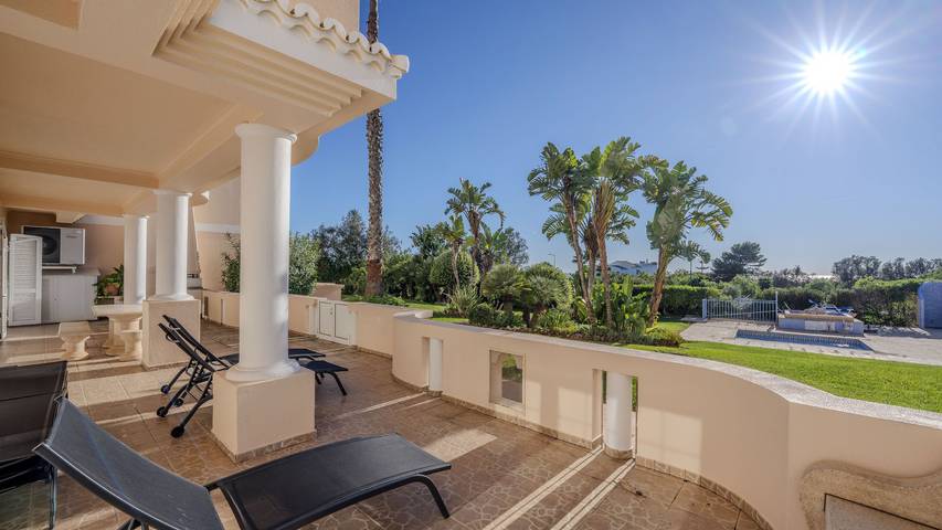 Ganze Wohnung, Praia da Marinha Apartment in Faro Distrikt