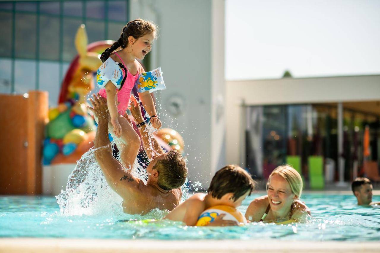 Sonnenthermen Chalets Sonnentherme inklusive - auch am An- & Abreisetag! in Lutzmannsburg, Bezirk Oberpullendorf