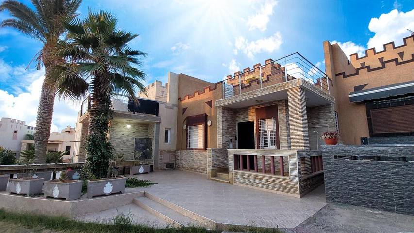 Location de vacances pour 5 personnes, avec balcon et vue dans Tnine Aglou