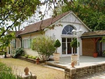 Gîte pour 2 personnes, avec jardin dans Côte-d'Or