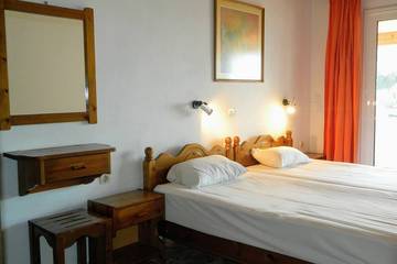 Apartment for 5 People in Agios Gordios, Corfu, Photo 2