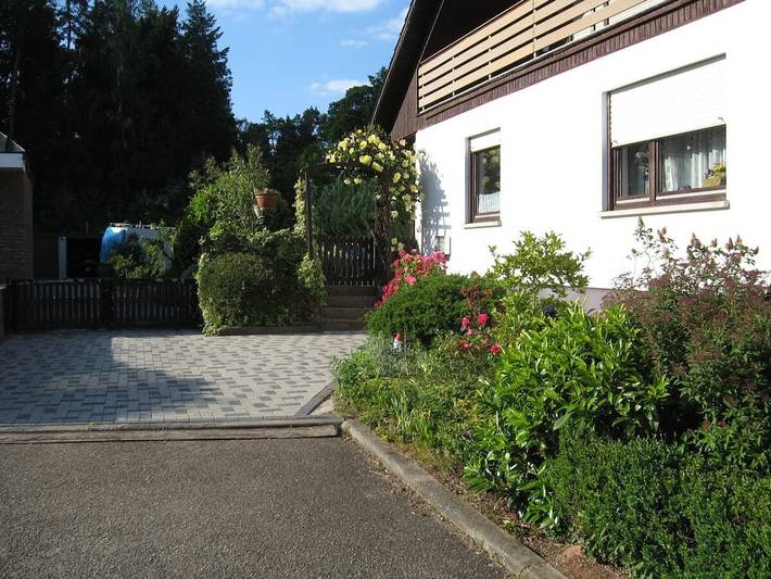 Gemütliche 61 m² große Wohnung mit Garten und Terrasse, 1 km vom Stadtzentrum von Völkersweiler entfernt in Gossersweiler-Stein, Trifelsland