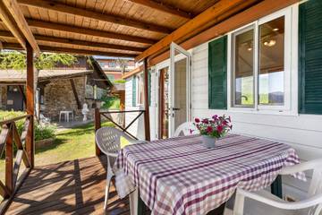Camping für 5 Personen in Comune di Pettenasco, Piemont, Bild 3