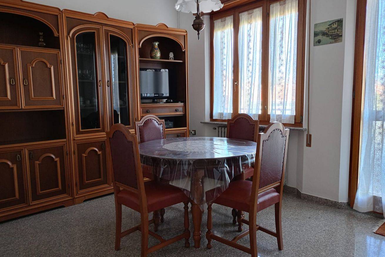 Entire apartment, Se118 - Senigallia, large three-room apartment with balcony in Senigallia, Senigallia (Municipality)