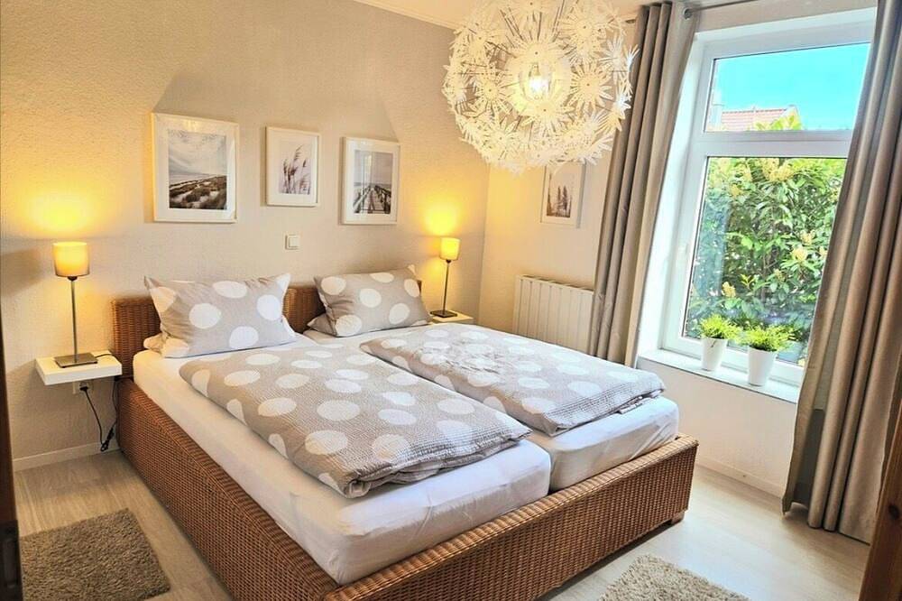 Ferienhaus Kilian - mit Seeblick und eingezäuntem Garten in Strandnähe in Geeste, Hasetal