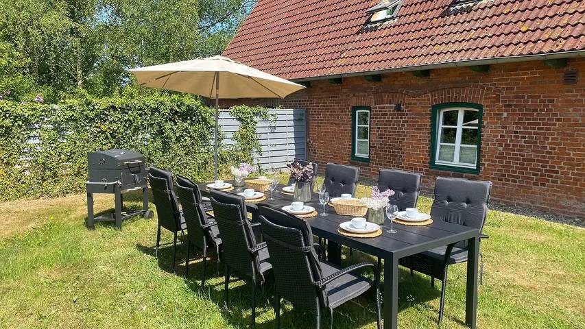 Ferienhaus für 8 Personen, mit Garten