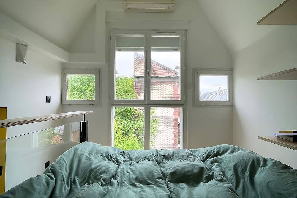 Beautiful Cosy House w/ Private Patio in Issy-les-Moulineaux, Altos del Sena