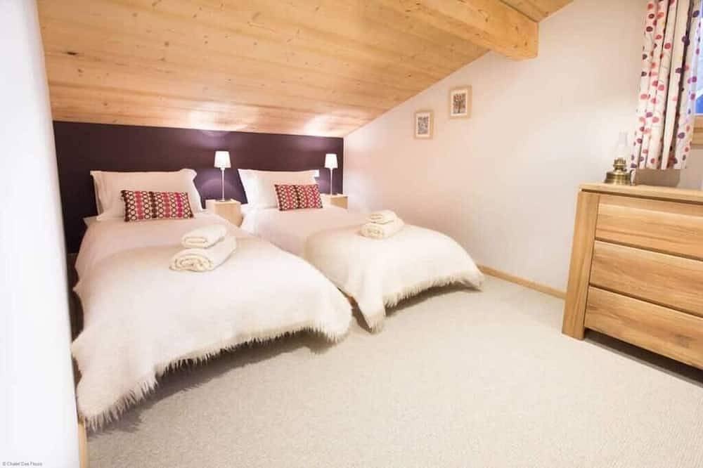 Ganze Wohnung, Renovierte Wohnung 5 Minuten mit dem Auto von den Skiliften für Avoriaz & Morzine. in Montriond, Les Portes du Soleil