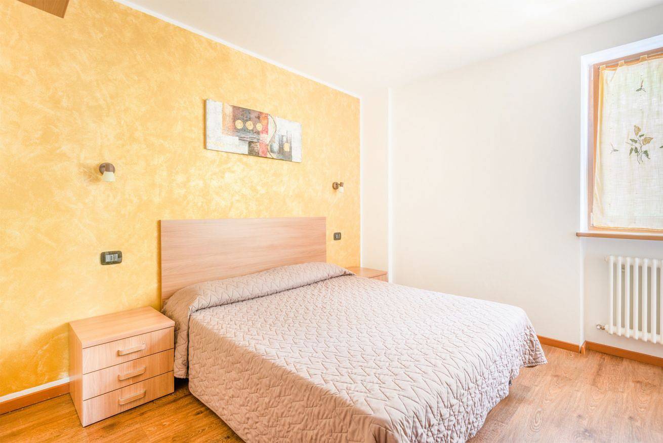 Ganze Wohnung, Residence Toli Garden mit beheizter Pool 30° in Pieve di Ledro, Ledro