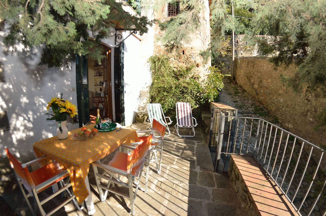 Bauernhaus für 4 Personen mit Terrasse in Capannori, Lucca Provinz
