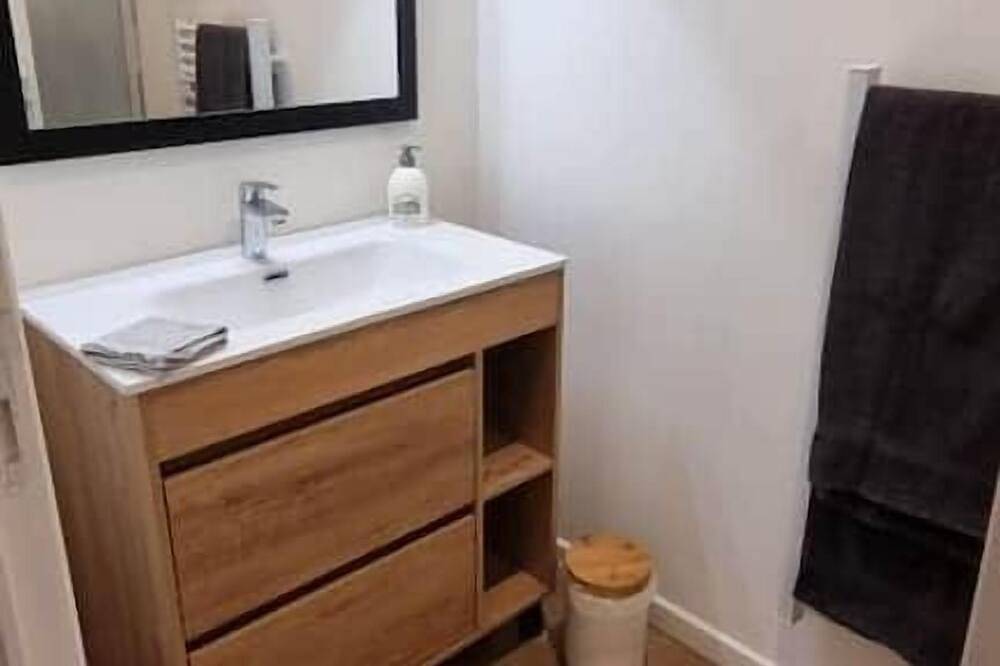 Appartement entier, Suite S1 - Piscine & Parc , 100m Cadre Noir in Saumur, Vallée de la Loire