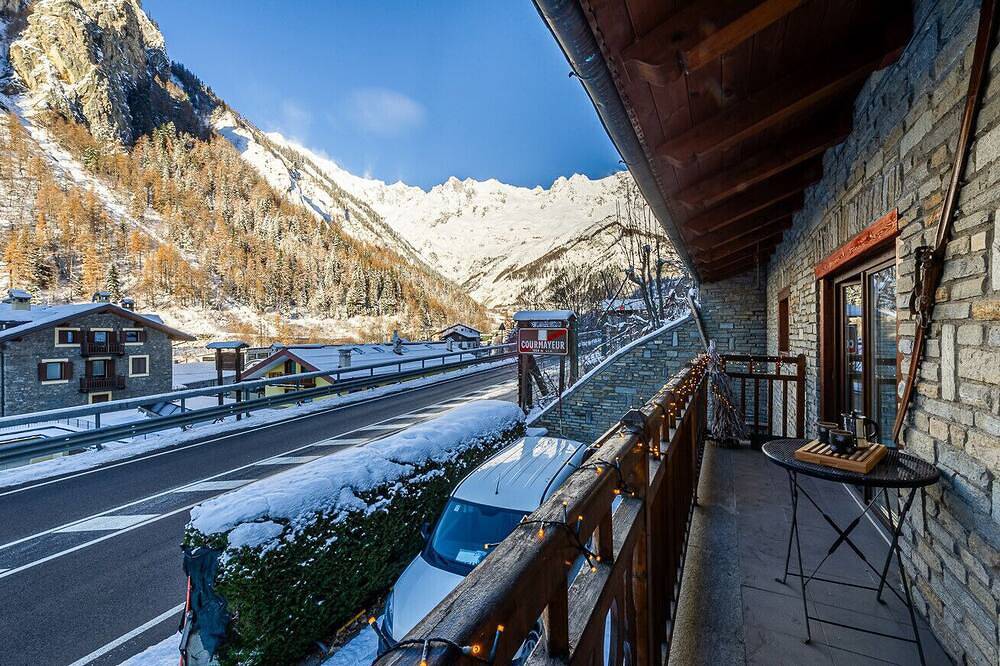 Chalet Doretta Wifi & Parking in Larzey, Courmayeur