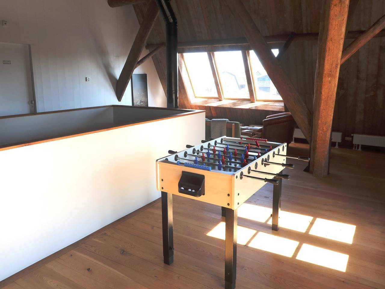 Bauernhaus an den Friesischen Seen mit Anlegestelle in Woudsend, Ijsselmeer