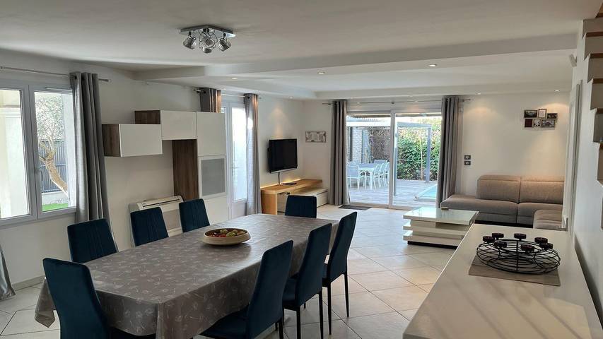 Location de vacances pour 9 personnes, avec jardin et piscine à Vidauban - 3