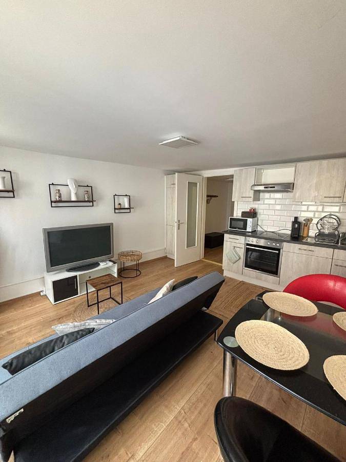 Gîte pour 3 personnes, avec terrasse, animaux acceptés à Porrentruy