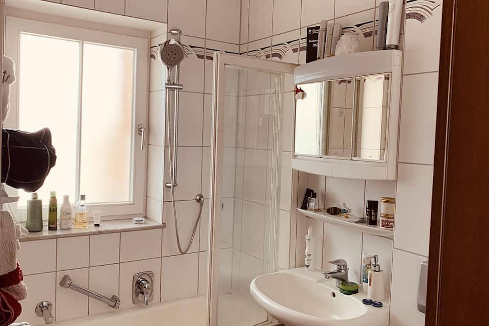 Ganze Wohnung, Superior-Apartment near Stuttgart, Garden & Sauna in Kornwestheim, Landkreis Ludwigsburg