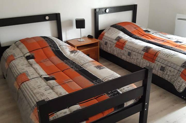 Location de vacances pour 4 personnes, avec terrasse et jardin à Saint-Laurent-de-la-Salle - 4