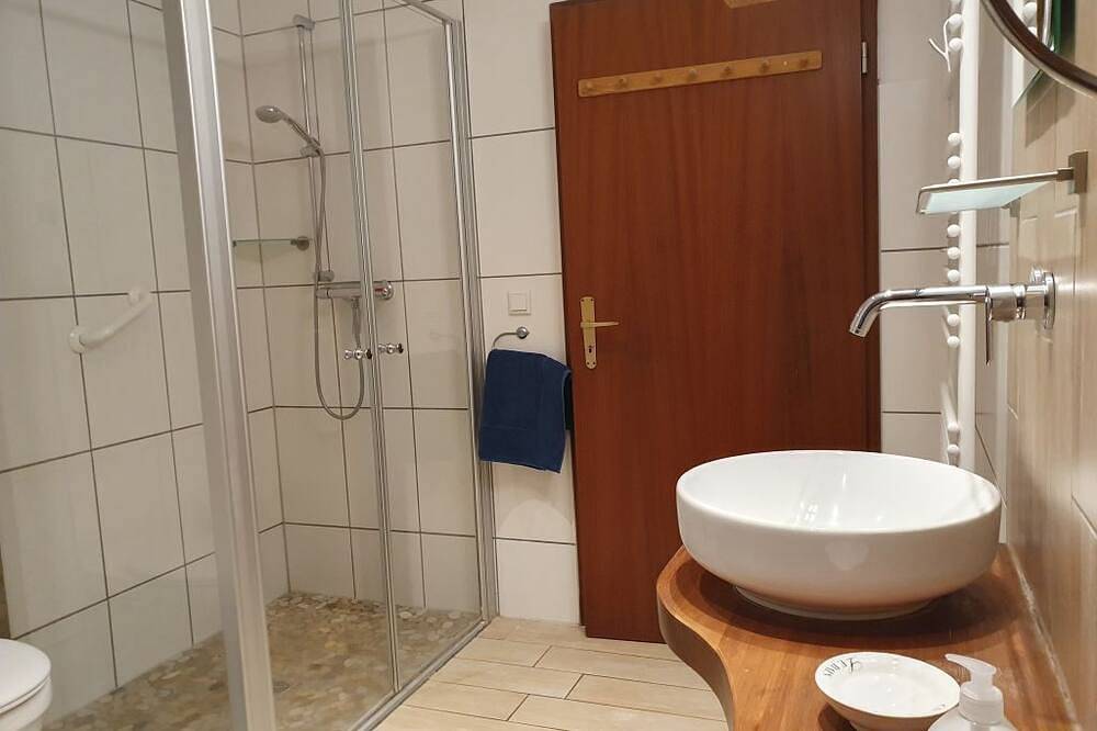 Ganze Wohnung, Familienurlaub gerne mit Hund auf historischem Fachwerkhof nähe Steinhuder Meer in Wölpinghausen, Landkreis Schaumburg