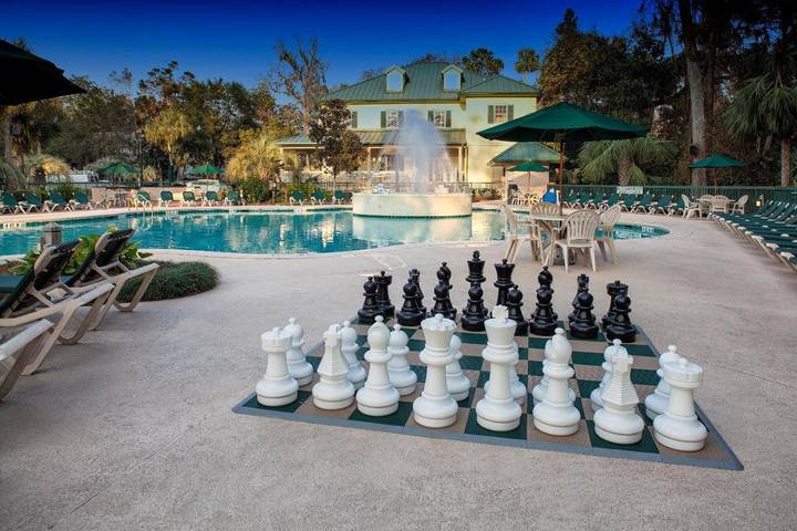 Resort para 6 personas, con balcón y piscina además de jacuzzi y piscina para niños - 1