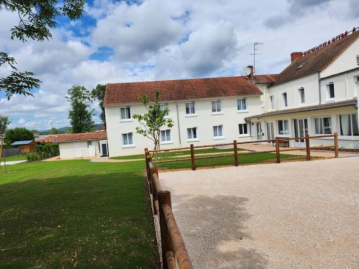 Hôtel pour 2 personnes, avec jardin et vue, animaux acceptés à Chagny - 2