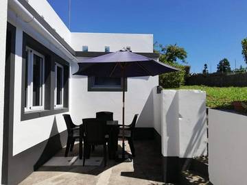 Gîte pour 7 personnes, avec vue et jardin à Povoação