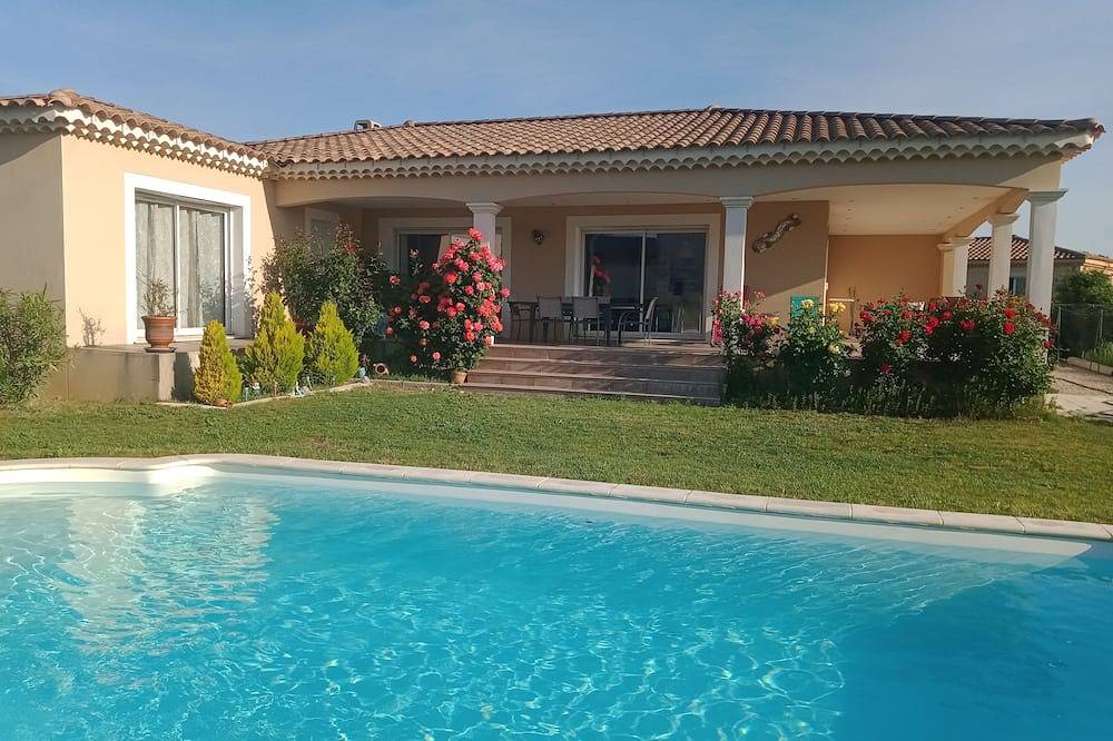 Villa En Provence Au Calme in Sainte-Cécile-les-Vignes, Vaucluse