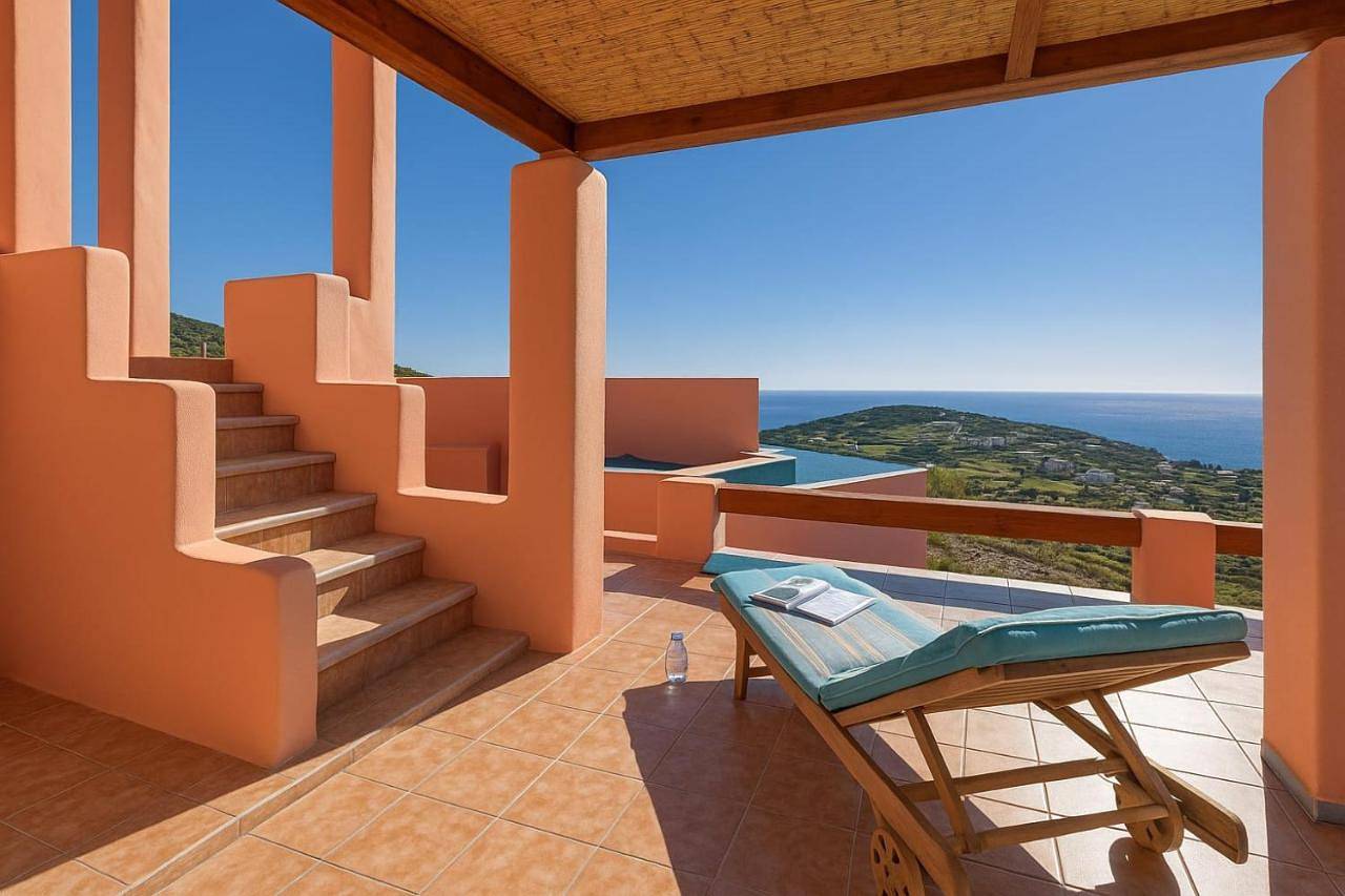 Villa with Private Pool in Episkopio, Syros