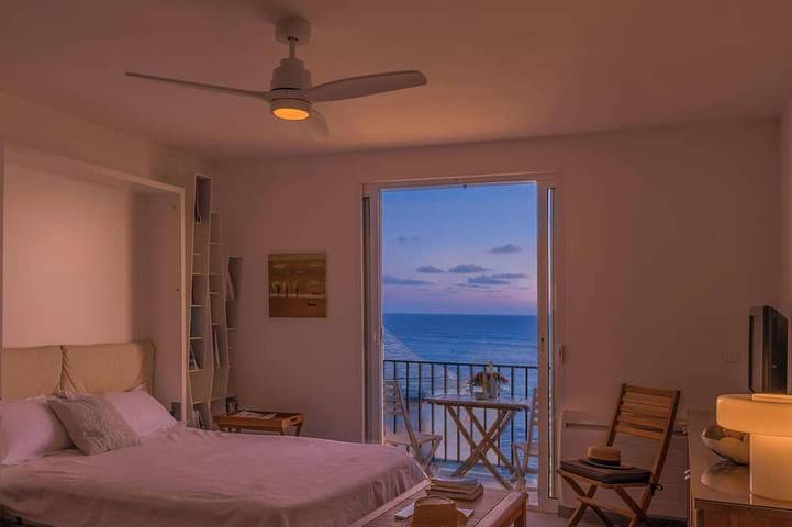 Appartamento intero, A Casa in Cala – Petit cocon vue mer à Erbalunga in Erbalunga, Brando