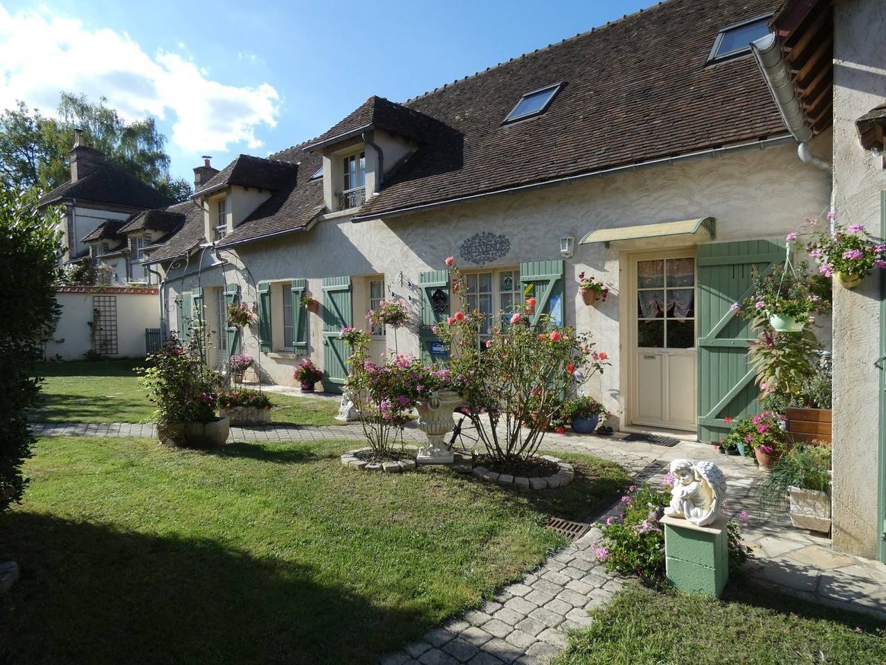 L'Eure & L'Étang - Lavande & Tournesol in Écluzelles, Région de Dreux