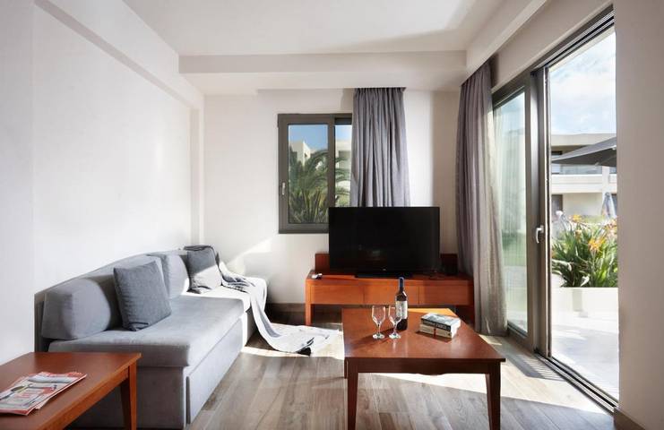 Location de vacances pour 2 personnes, avec piscine et jardin ainsi que bassin pour enfant et vue dans Georgioupoli - 4