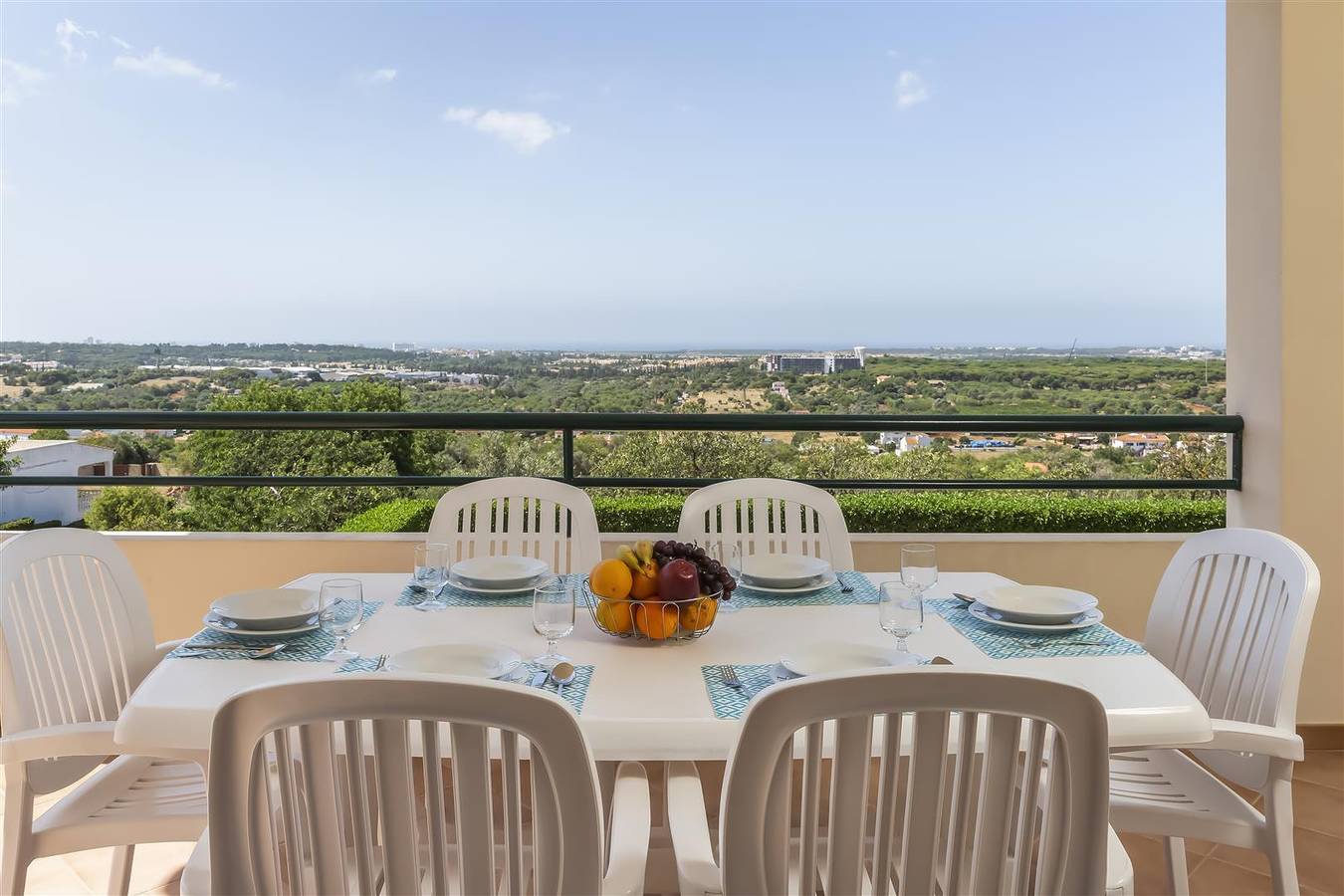 Vila 'Casa Campo' com Vista para o Mar, Piscina Privada, 2 Terraços & Wi-Fi in Boliqueime, Distrito de Faro
