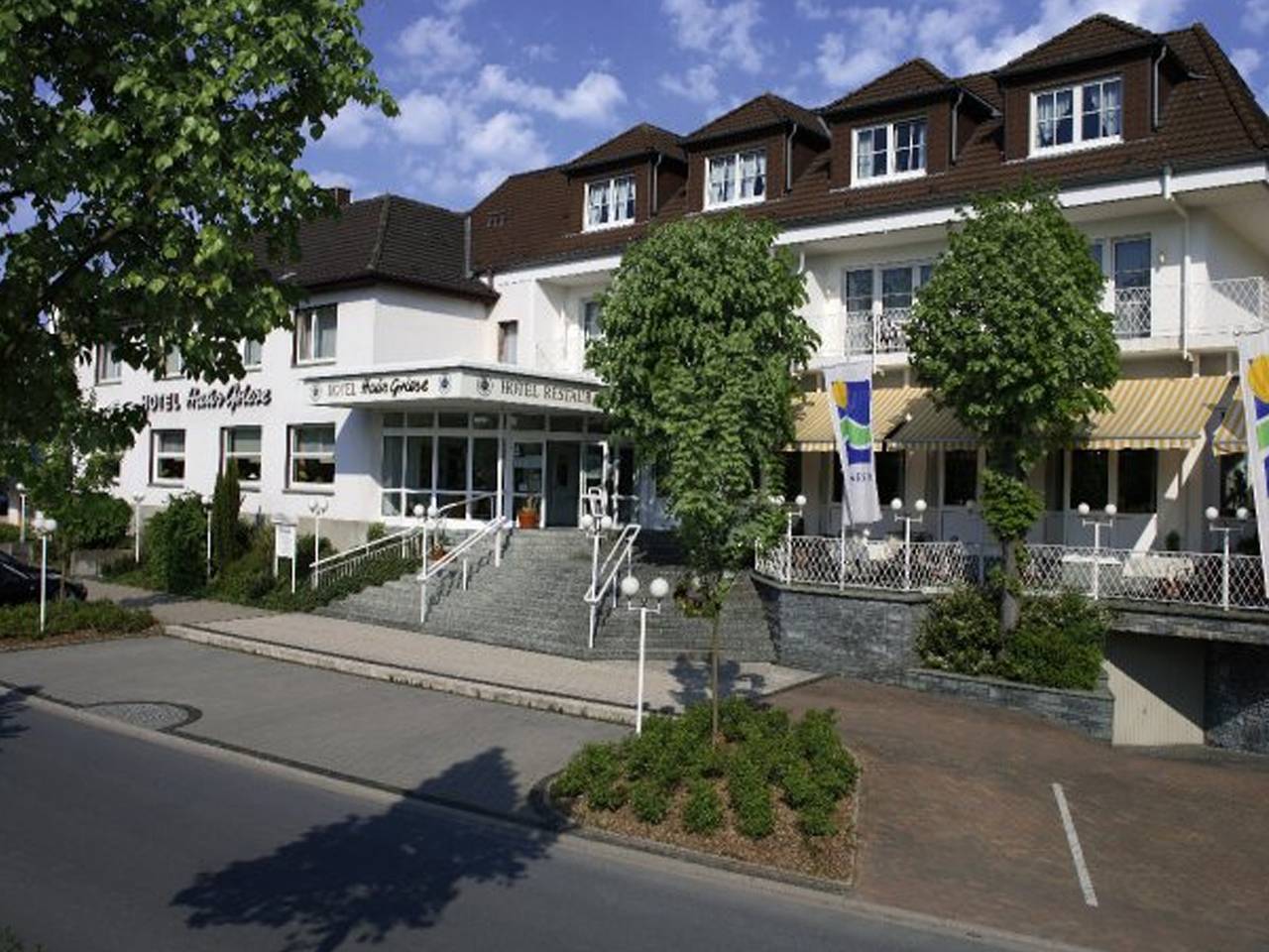 Hotel Haus Griese - Doppelzimmer Komfort mit Dusche oder Badewanne und Wc in Körbecke, Möhnesee