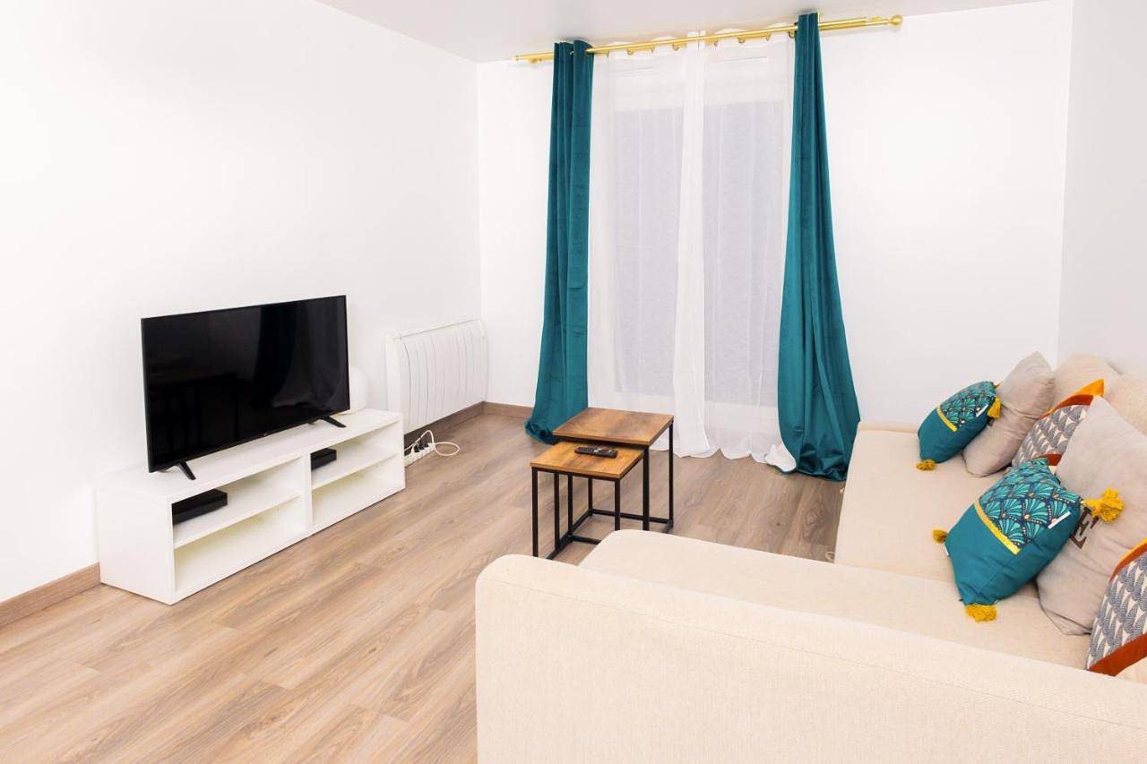Appartement entier, Two-Bedroom Apartment in Chanteloup-en-Brie, Seine-et-Marne