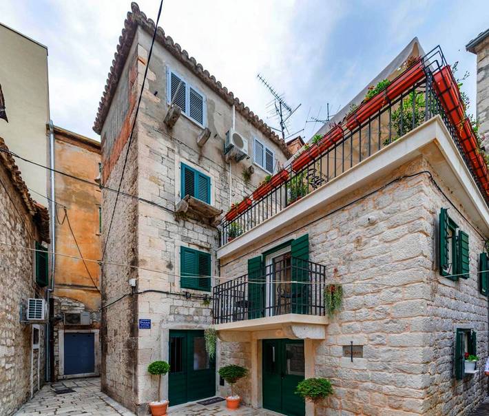 Casa de huéspuedes para 3 personas, con vistas y balcón, Se admiten mascotas en Split