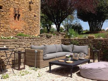 Gîte pour 15 personnes, avec terrasse et jardin à Saint-Père (Yonne)