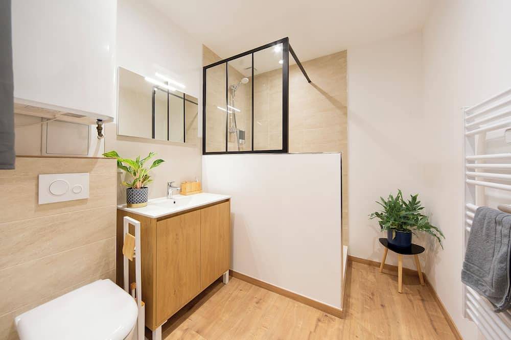 Appartement entier, Charmant Appartement T2 avec Terrasse à Mâcon – Proche Gare in Mâcon, Région de Mâcon
