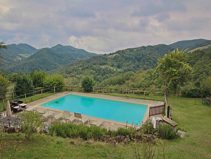 Ferienhaus in Apecchio mit Pool und Terrasse in Apecchio, Valle del Metauro