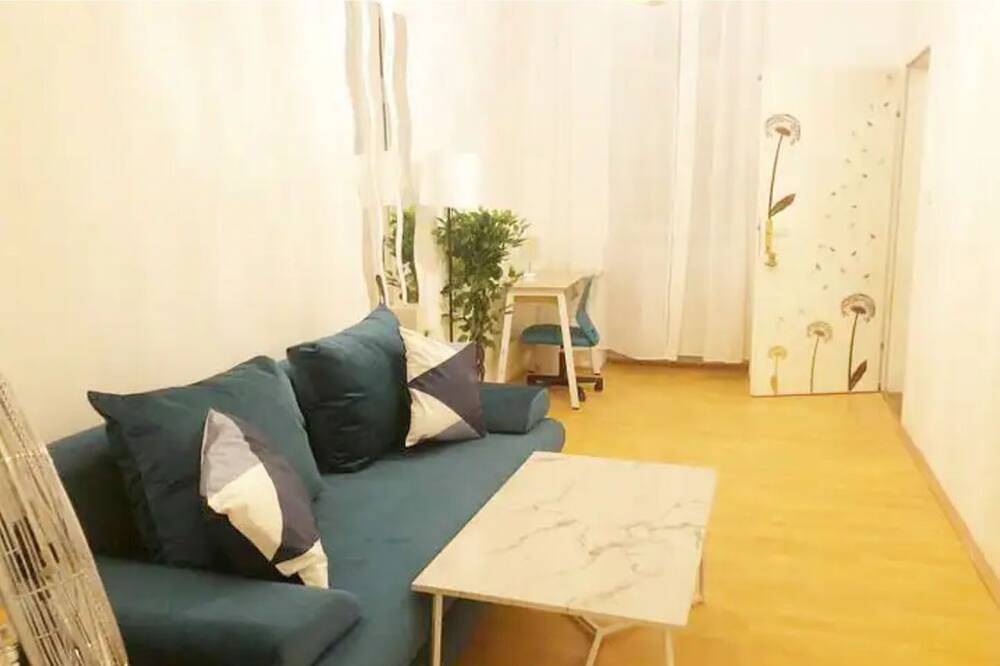 Ganze Wohnung, Elegant Haven: Stylish and Spacious 3Br Apartment in Wien, Wienerwald