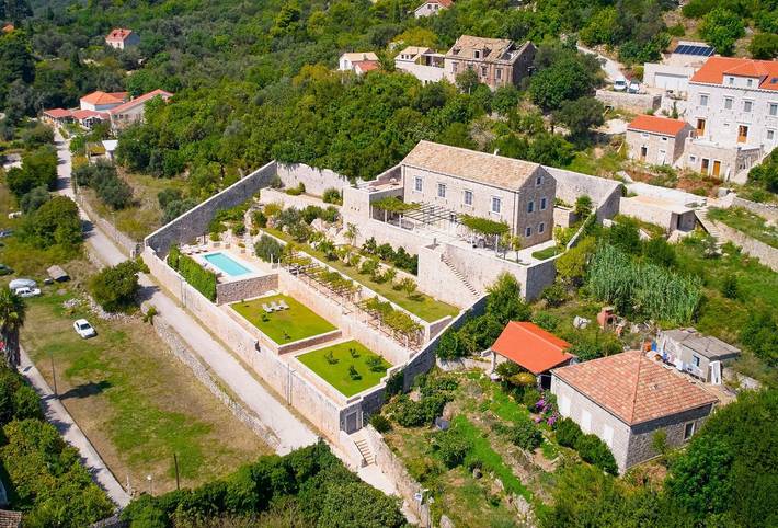 Villa für 16 Personen, mit Garten - 1
