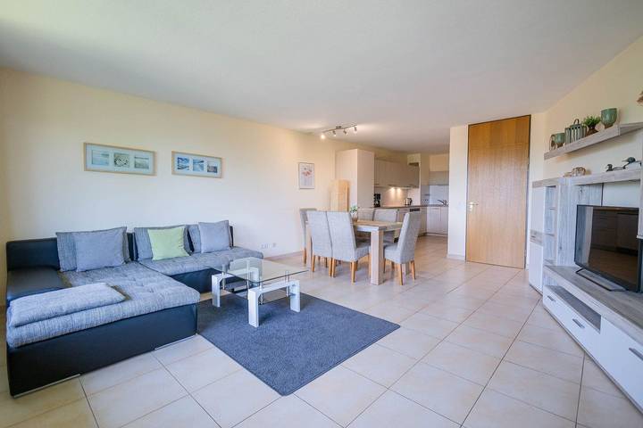 Ferienwohnung für 5 Personen, mit Balkon und Seeblick in Immenstaad am Bodensee