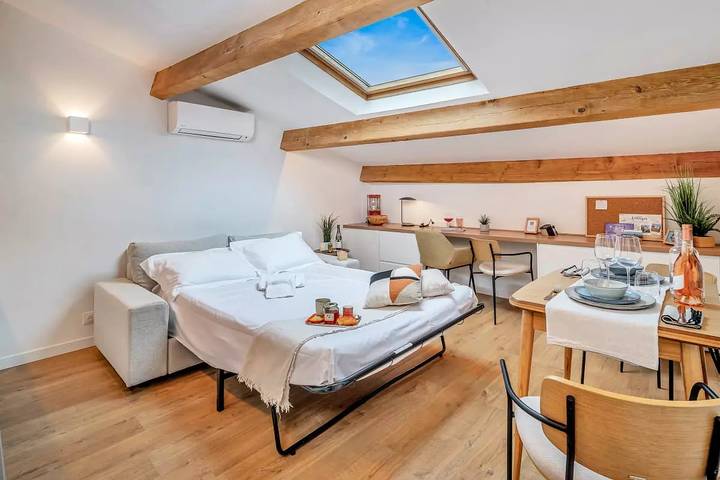Appartement entier, Appartement L’Hirondelle | Les Nids de la Diane in Pertuis, Parc naturel régional du Luberon