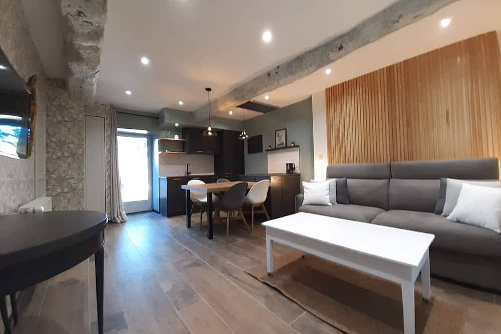 Appartement entier, Studio avec terrasse axe Rennes Saint Malo in La Baussaine, Région de Saint-Malo