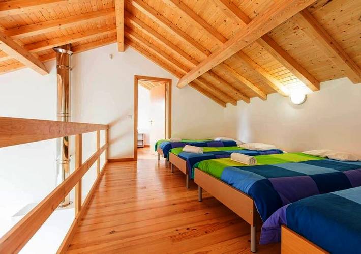 Location de vacances pour 8 personnes, avec terrasse ainsi que jardin et vue dans Refóios do Lima - 3