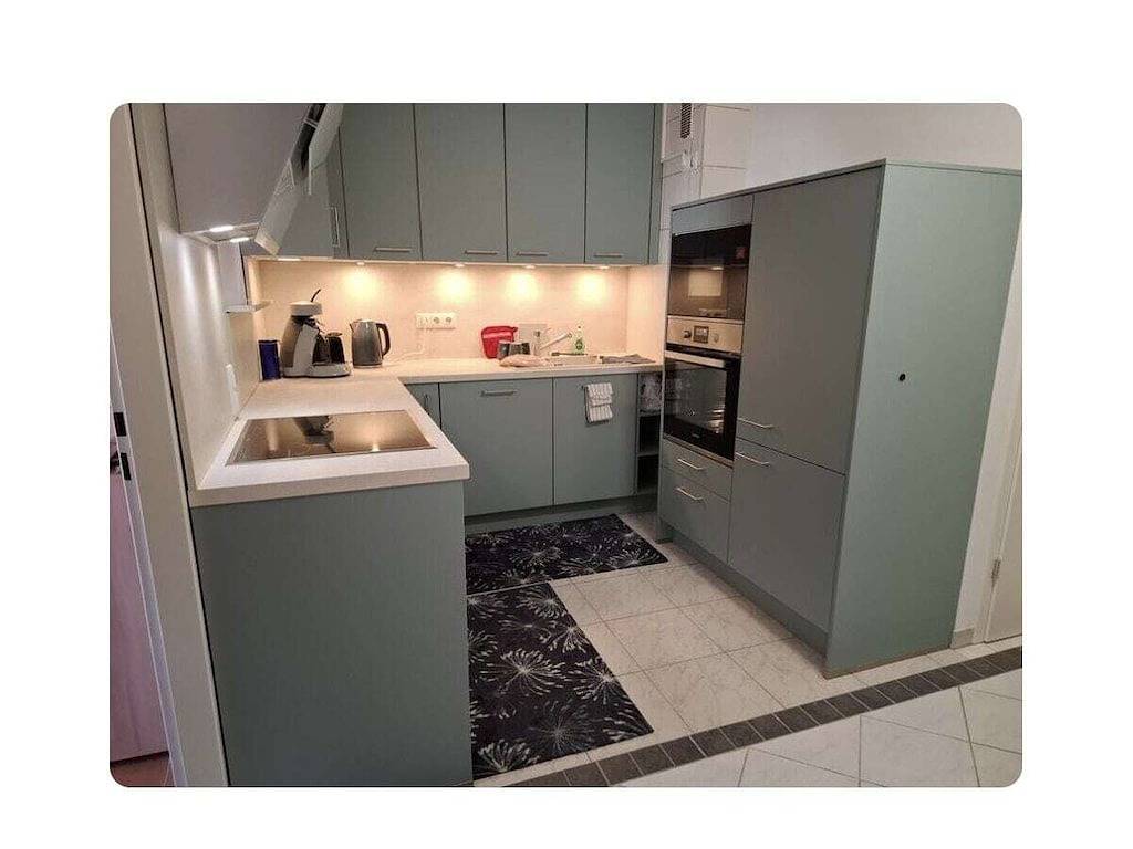 Ganze Wohnung, Ferienwohnung in Hanau mit Schwimmbecken in Hanau, Main-Kinzig-Kreis