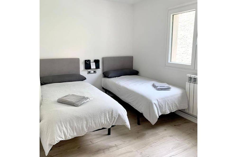 Entire apartment, Apartment in front of the Vallnord-Bikepark cable car 541 in La Massana (City), Pal Arinsal